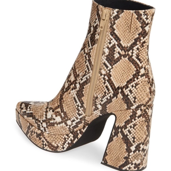 Jeffrey Campbell Dormant Snake Skin Boots Natural/Brown New In Box Size 8.5 NIB - Picture 3 of 3